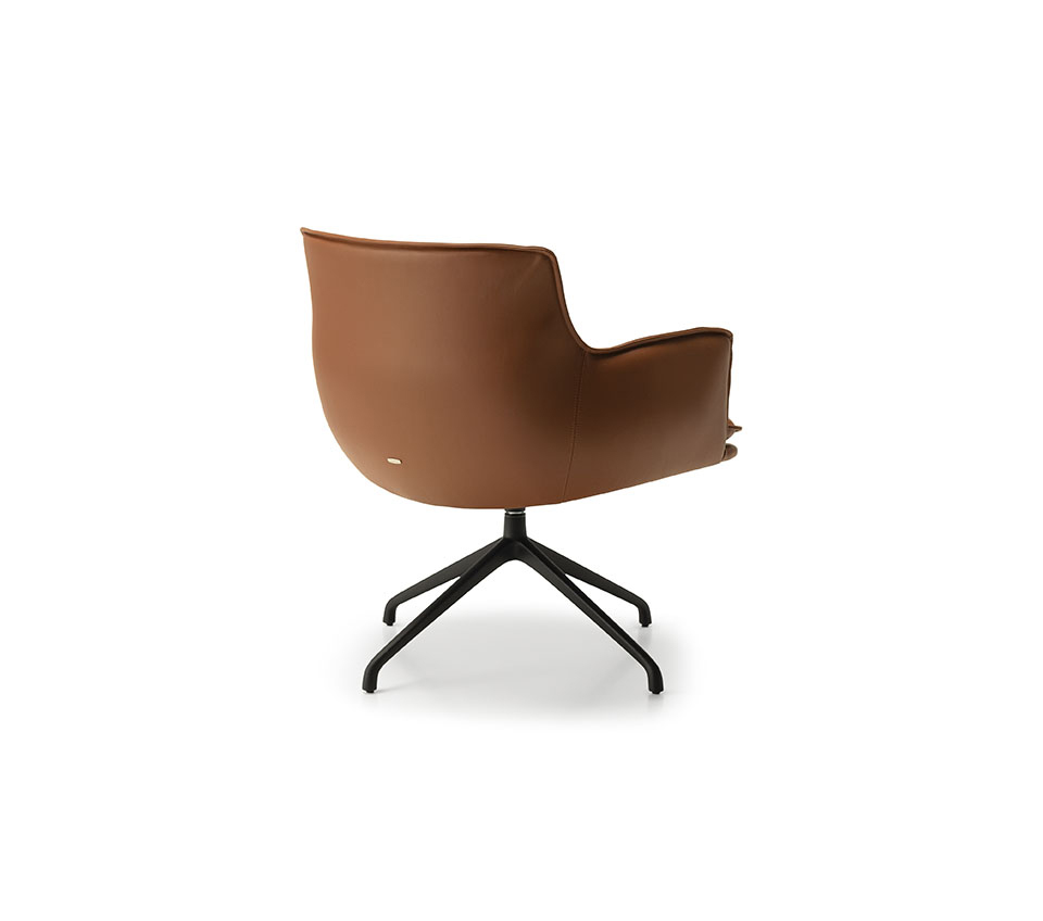 Итальянское Полукресло RHONDA Lounge фабрики Cattelan Italia. Изображение 4