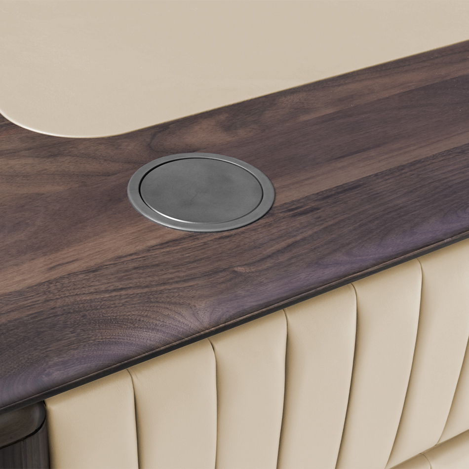 Португальский письменный стол Arne фабрики ESSENTIAL HOME. Изображение 9