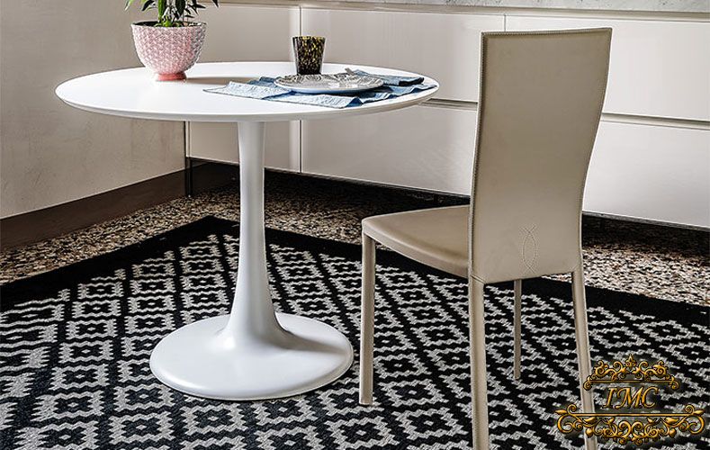 Итальянские столы Hugo Bistrot фабрики Cattelan Italia. Изображение 