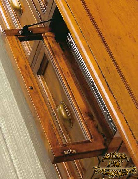Итальянская мебель для ТВ Classici фабрики Tosato. Изображение 6